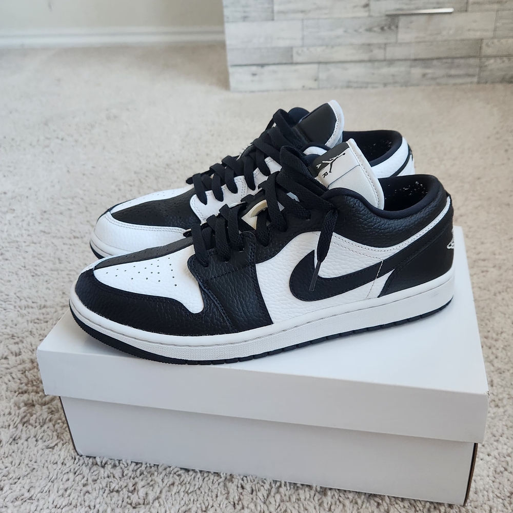 Air Jordan 1 Low SE Homage Split White Black - Picture 2 of 10